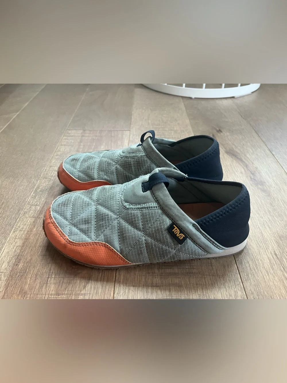 Teva Kids Reember shoes size 4
